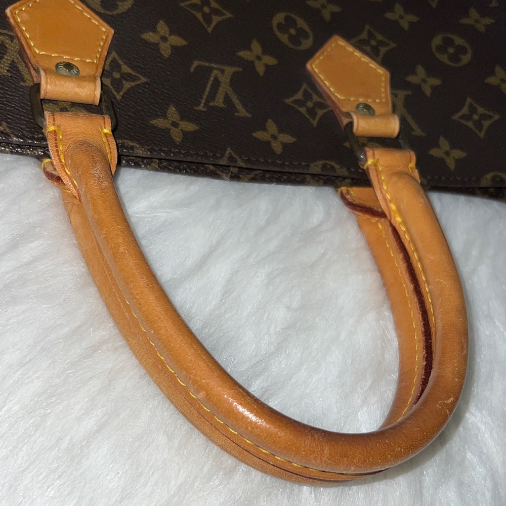 Louis Vuitton Brown Monogram Handbag - Picture 17 of 17